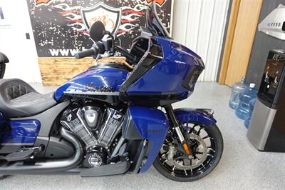 2024 Indian Pursuit Dark Horse with PowerBand Audio Package   - Photo 9 - Kingman, KS 67068