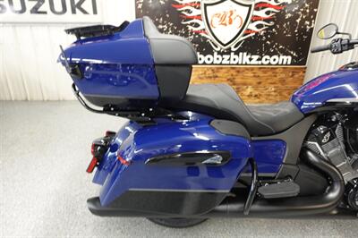 2024 Indian Pursuit Dark Horse with PowerBand Audio Package   - Photo 18 - Kingman, KS 67068