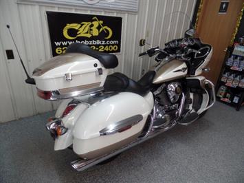 2012 Kawasaki Vulcan 1700 Voyager ABS   - Photo 3 - Kingman, KS 67068