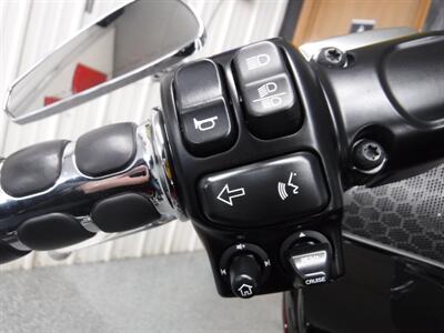 2017 Harley-Davidson Road Glide Special   - Photo 17 - Kingman, KS 67068