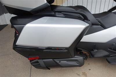 2024 Can Am Spyder RT Limited SE6 - Photo 9 - Kingman, KS 67068
