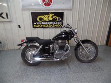 2007 Suzuki Boulevard S40   - Photo 1 - Kingman, KS 67068