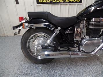2007 Suzuki Boulevard S40   - Photo 9 - Kingman, KS 67068