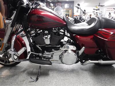 2017 Harley-Davidson Street Glide Special   - Photo 13 - Kingman, KS 67068