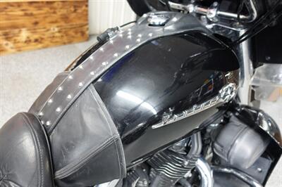 2005 Yamaha Royal Star Venture Midnight   - Photo 19 - Kingman, KS 67068