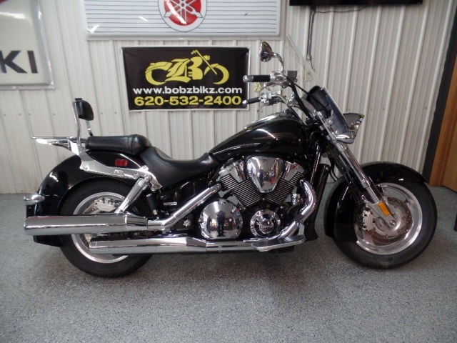 2006 Honda VTX 1800 N   - Photo 1 - Kingman, KS 67068