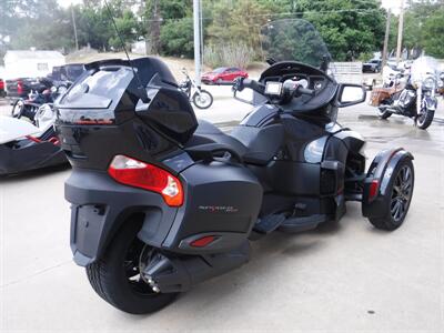 2016 Can Am Spyder RT Limited SE6 - Photo 9 - Kingman, KS 67068