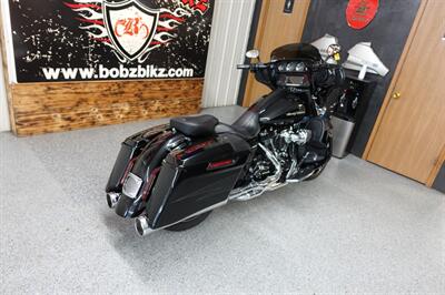 2017 Harley-Davidson Street Glide CVO   - Photo 9 - Kingman, KS 67068
