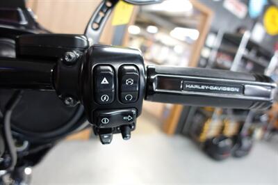 2017 Harley-Davidson Street Glide CVO   - Photo 43 - Kingman, KS 67068