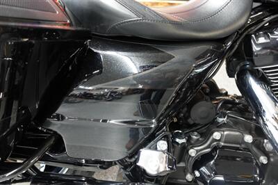 2017 Harley-Davidson Street Glide CVO   - Photo 18 - Kingman, KS 67068