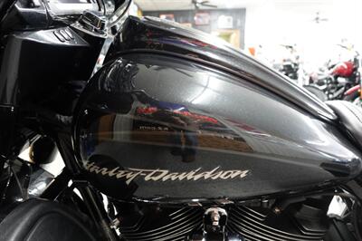 2017 Harley-Davidson Street Glide CVO   - Photo 28 - Kingman, KS 67068