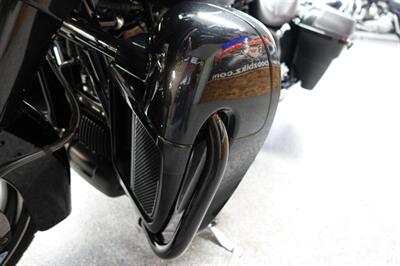 2017 Harley-Davidson Street Glide CVO   - Photo 24 - Kingman, KS 67068