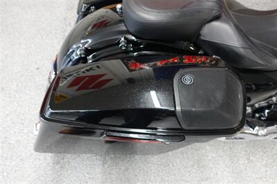 2017 Harley-Davidson Street Glide CVO   - Photo 22 - Kingman, KS 67068