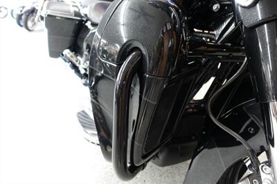 2017 Harley-Davidson Street Glide CVO   - Photo 17 - Kingman, KS 67068