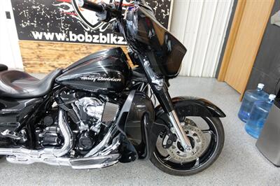 2017 Harley-Davidson Street Glide CVO   - Photo 13 - Kingman, KS 67068