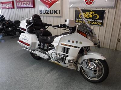 1996 Honda Gold Wing 1500   - Photo 2 - Kingman, KS 67068