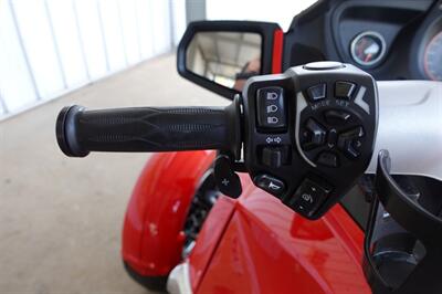 2012 Can Am Spyder RT-S SE5   - Photo 43 - Kingman, KS 67068