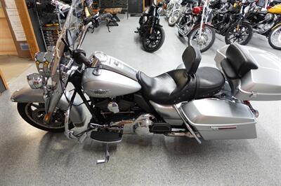 2014 Harley-Davidson Road King   - Photo 5 - Kingman, KS 67068