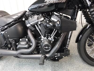 2018 Harley-Davidson Street Bob   - Photo 8 - Kingman, KS 67068