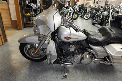 2008 Harley-Davidson Ultra Classic CVO   - Photo 24 - Kingman, KS 67068