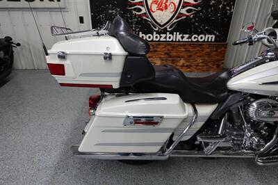 2008 Harley-Davidson Ultra Classic CVO   - Photo 17 - Kingman, KS 67068