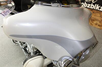 2008 Harley-Davidson Ultra Classic CVO   - Photo 12 - Kingman, KS 67068