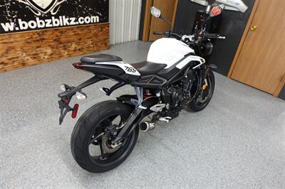 2024 Triumph Street Triple R - Photo 8 - Kingman, KS 67068