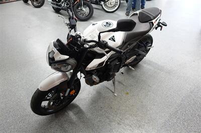 2024 Triumph Street Triple R - Photo 4 - Kingman, KS 67068