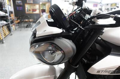2024 Triumph Street Triple R - Photo 26 - Kingman, KS 67068