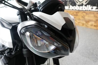 2024 Triumph Street Triple R - Photo 11 - Kingman, KS 67068