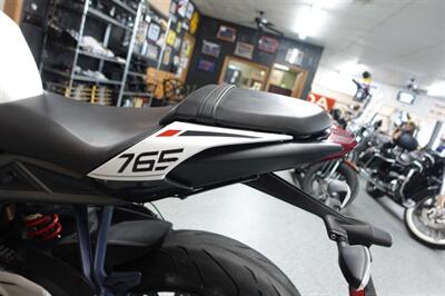 2024 Triumph Street Triple R - Photo 32 - Kingman, KS 67068