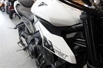 2024 Triumph Street Triple R - Photo 14 - Kingman, KS 67068