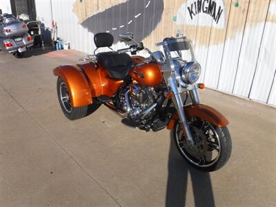 2015 Harley-Davidson Freewheeler   - Photo 2 - Kingman, KS 67068