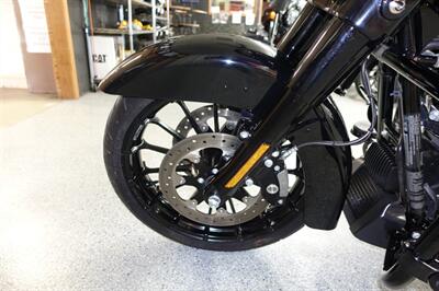 2019 Harley-Davidson Street Glide Special   - Photo 21 - Kingman, KS 67068