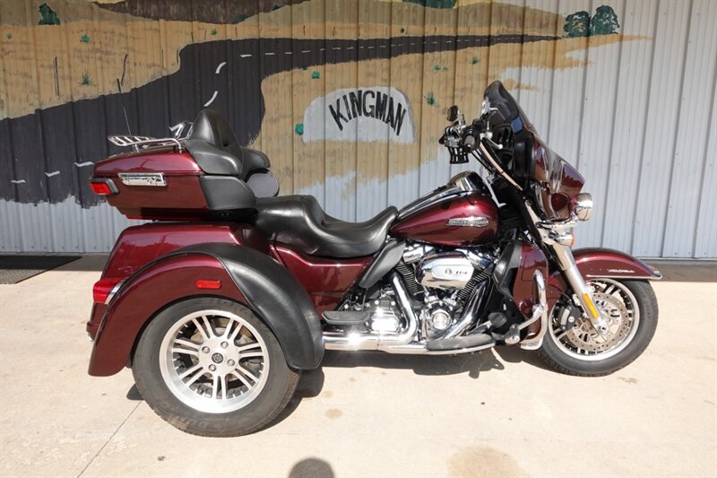 2019 Harley-Davidson Tri Glide - Photo 1 - Kingman, KS 67068