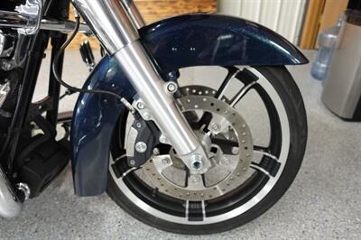 2016 Harley-Davidson Road Glide Special   - Photo 12 - Kingman, KS 67068