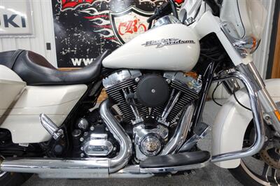 2014 Harley-Davidson Street Glide Special   - Photo 15 - Kingman, KS 67068