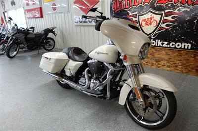 2014 Harley-Davidson Street Glide Special   - Photo 2 - Kingman, KS 67068