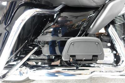2022 Harley-Davidson Road Glide Limited - Photo 17 - Kingman, KS 67068