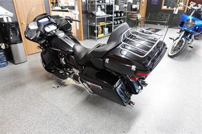 2022 Harley-Davidson Road Glide Limited   - Photo 6 - Kingman, KS 67068