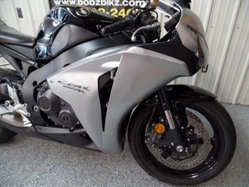 2008 Honda CBR 1000 RR   - Photo 6 - Kingman, KS 67068