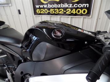 2008 Honda CBR 1000 RR   - Photo 7 - Kingman, KS 67068
