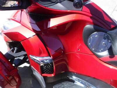 2016 Can Am Spyder RT Limited SE6   - Photo 21 - Kingman, KS 67068