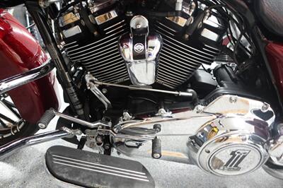 2017 Harley-Davidson Road Glide Special   - Photo 13 - Kingman, KS 67068