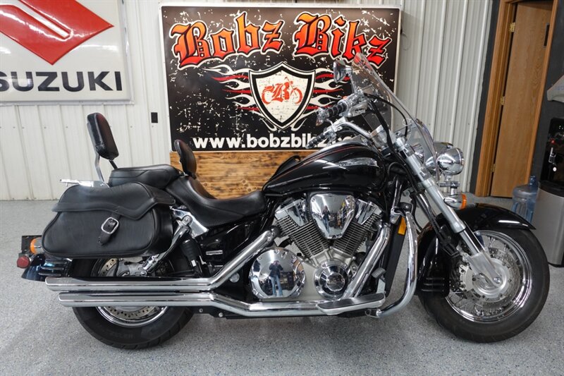 2002 Honda VTX 1800 S   - Photo 1 - Kingman, KS 67068