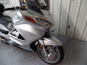 2007 Honda ST 1300   - Photo 11 - Kingman, KS 67068