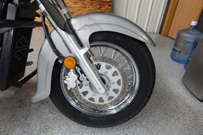 2005 Suzuki Boulevard C50   - Photo 10 - Kingman, KS 67068