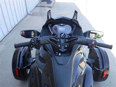 2013 Can Am Spyder ST Limited SE5   - Photo 13 - Kingman, KS 67068