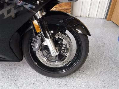 1998 Honda CBR 1100 XX Blackbird   - Photo 9 - Kingman, KS 67068