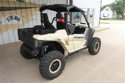 2023 Yamaha Wolverine RMAX2 1000 XT-R   - Photo 8 - Kingman, KS 67068
